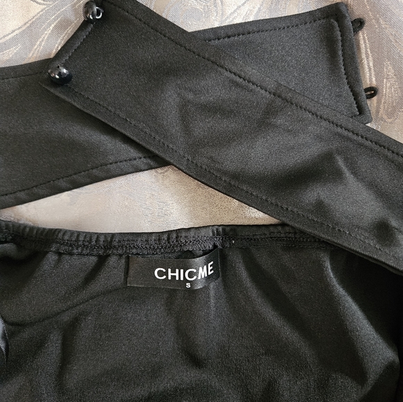 ChicMe - Exotic Backless Lace-up Bodycon Dress - Picture 4 of 5